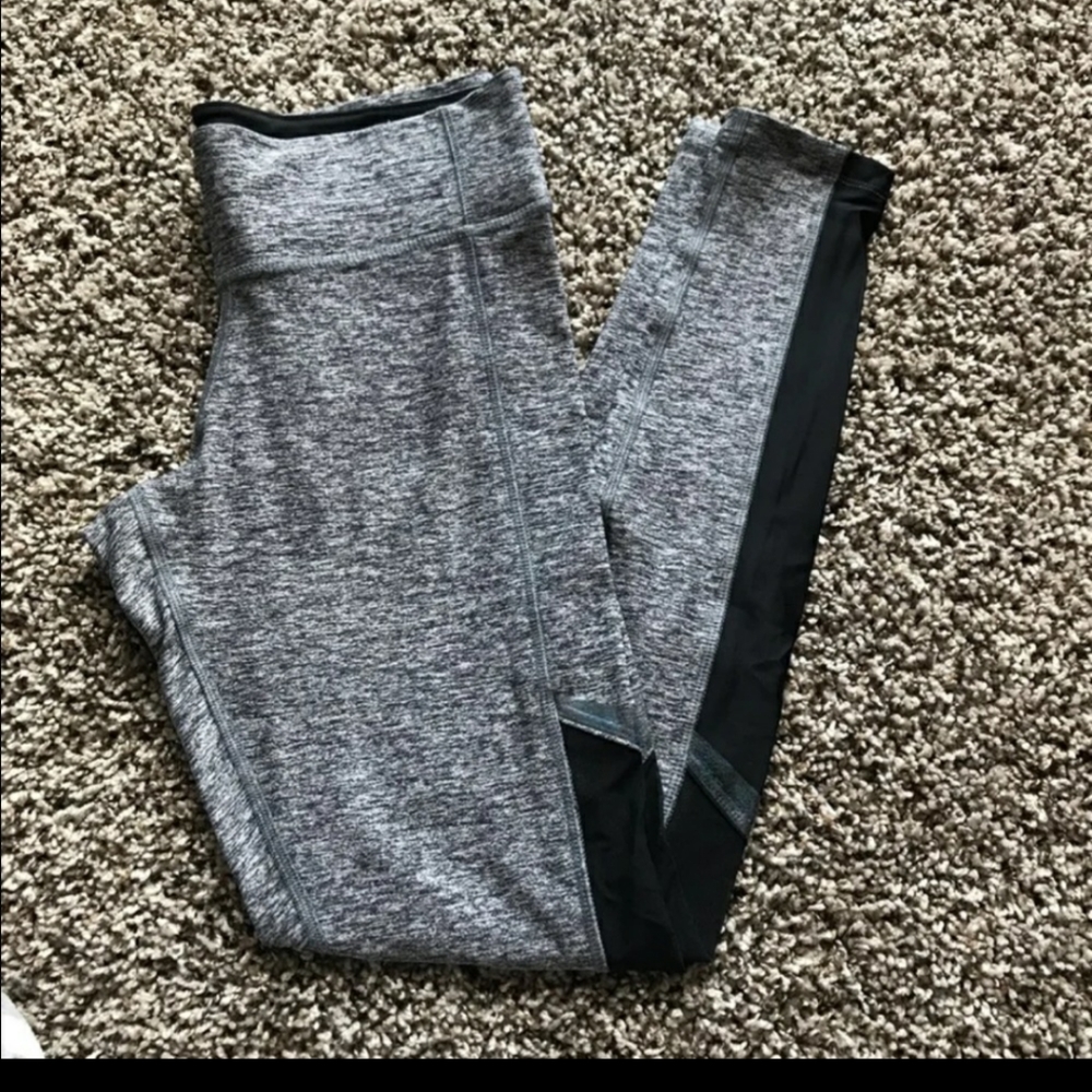 Victoria secret pink ultimate leggings with mesh